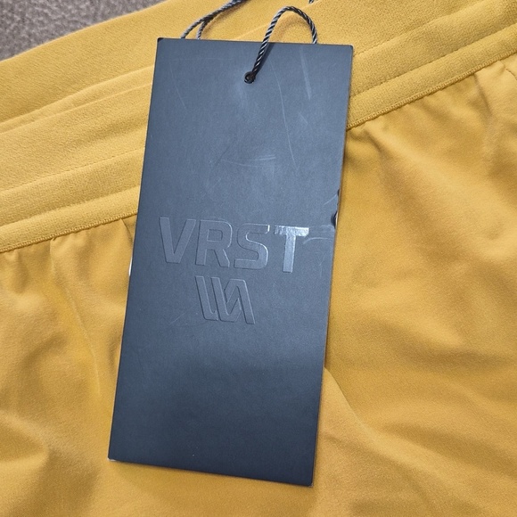 VRST Mens XXL 5" Accelerate Running Shorts Yellow Sunset Relaxed Fit NWT - Picture 6 of 9